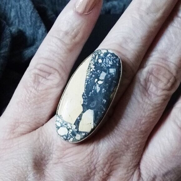 HUGE! Minimalist Maligano Jasper Ring 925 Sz 9.25! Sandy Beige Gray Color Scheme - Picture 1 of 12
